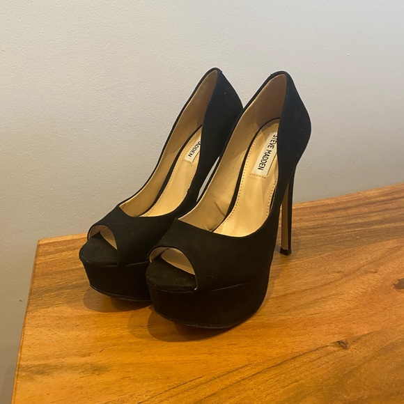 Steve Madden black toots pumps - Picture 1 of 10